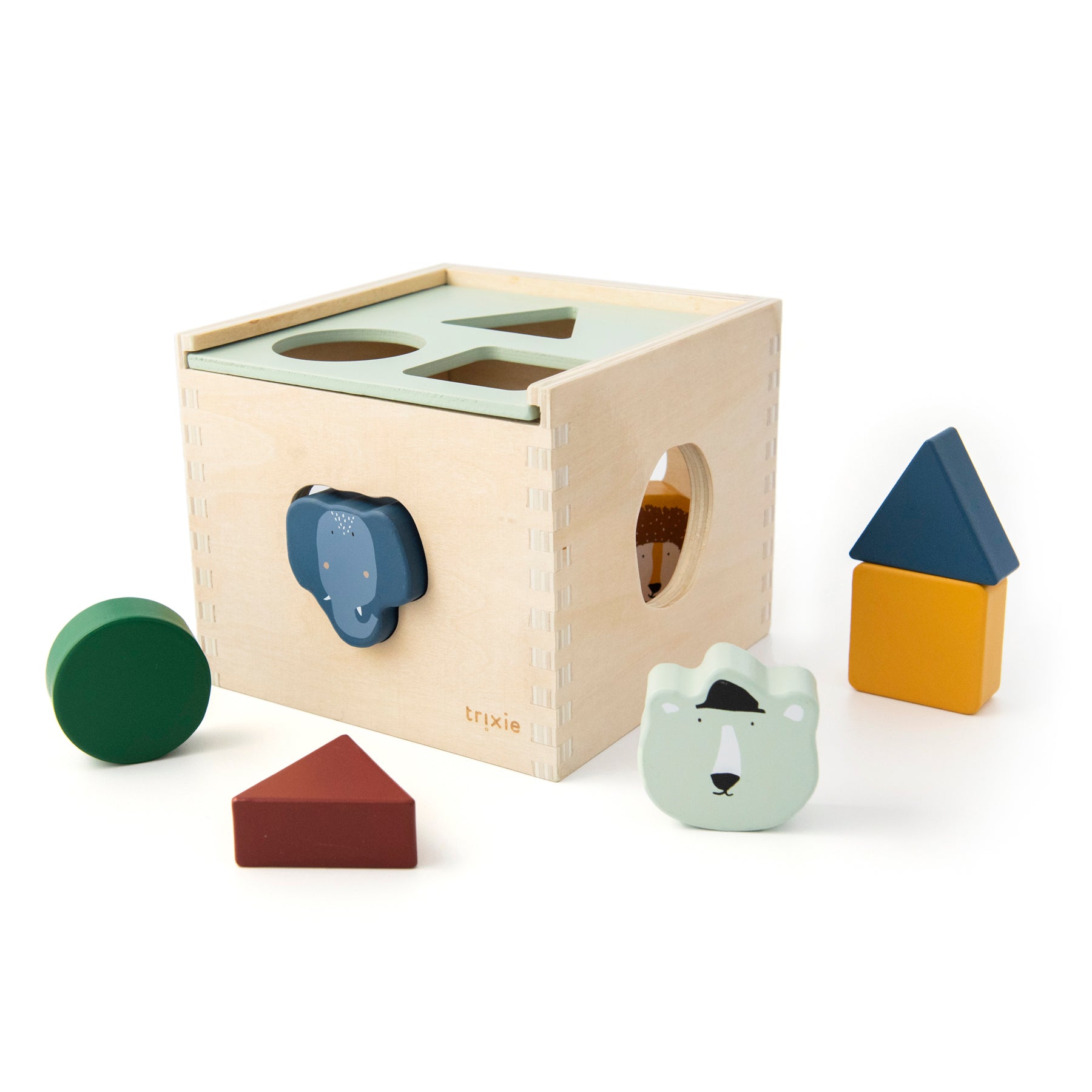 Wooen shape sorter for 1 year old.